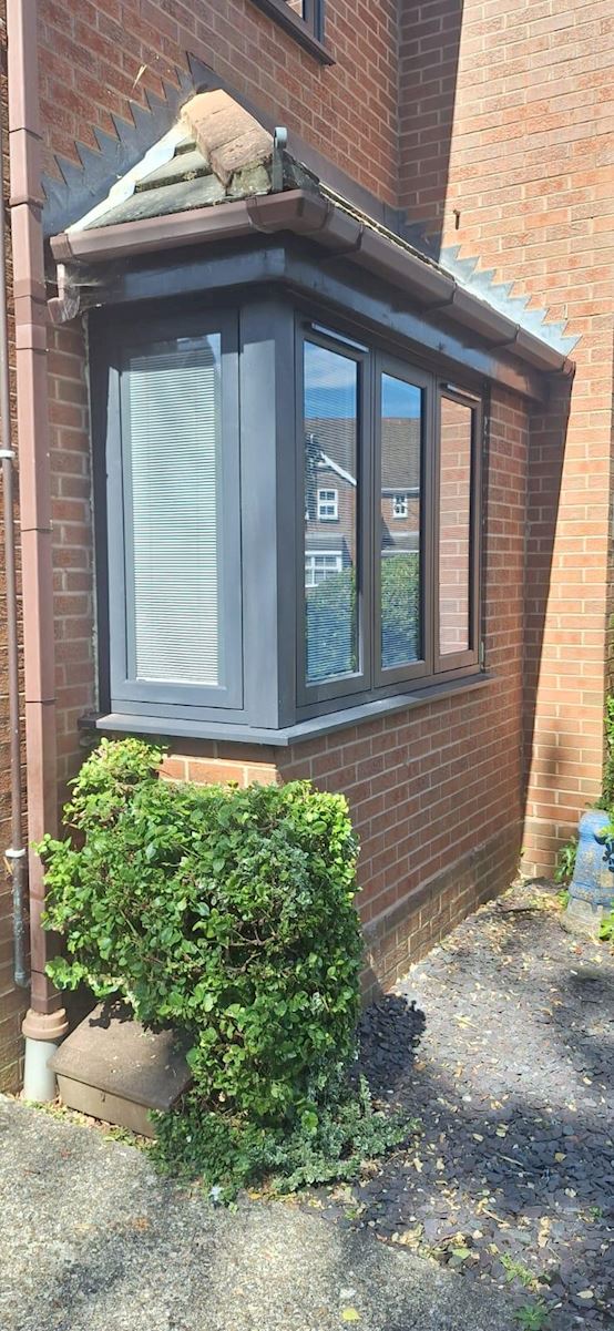 Flush Bay Window Anthracite Grey