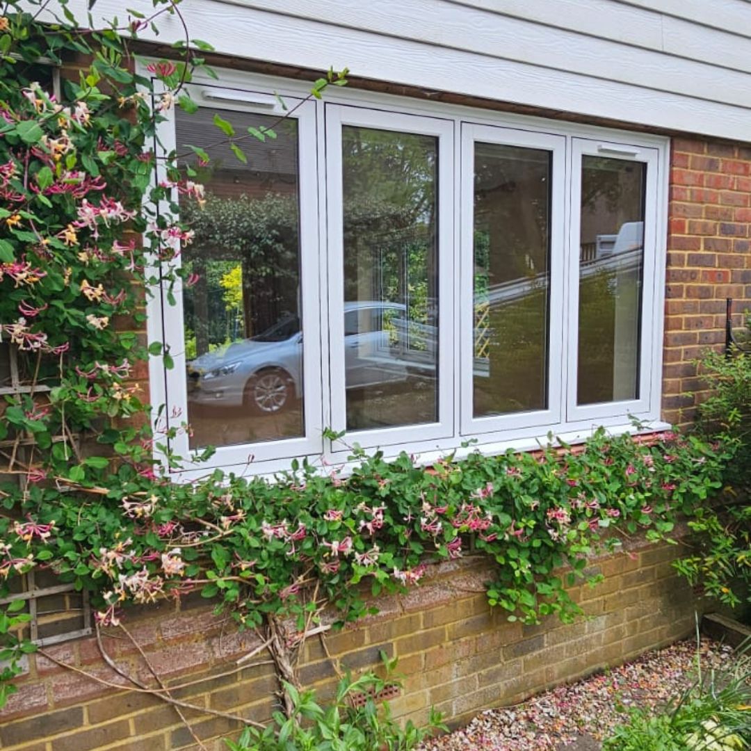 Welded Flush Window With Dummy Sash